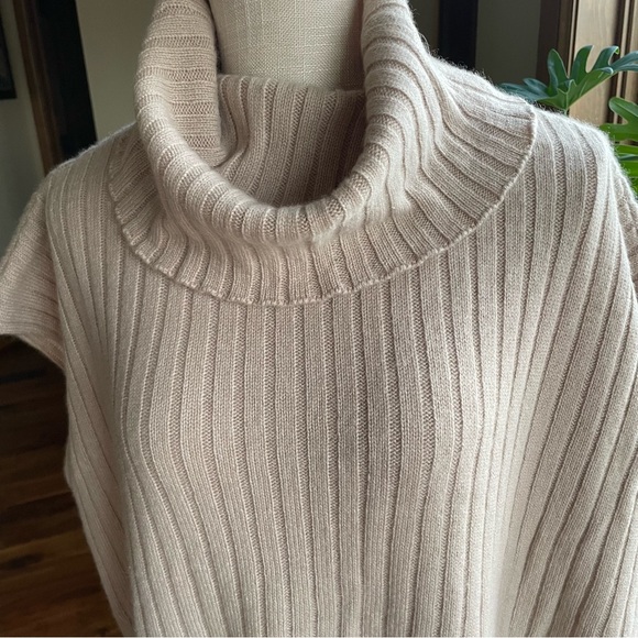 Central Park West 100% Cashmere Ribbed Sleeveless Tunic Cowlneck Sweater Oatmeal - Picture 11 of 11